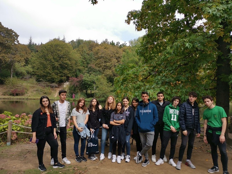 11.sınıf öğrencilerimiz Atatürk Arboretumunda keyifli bir gün geçirdi.