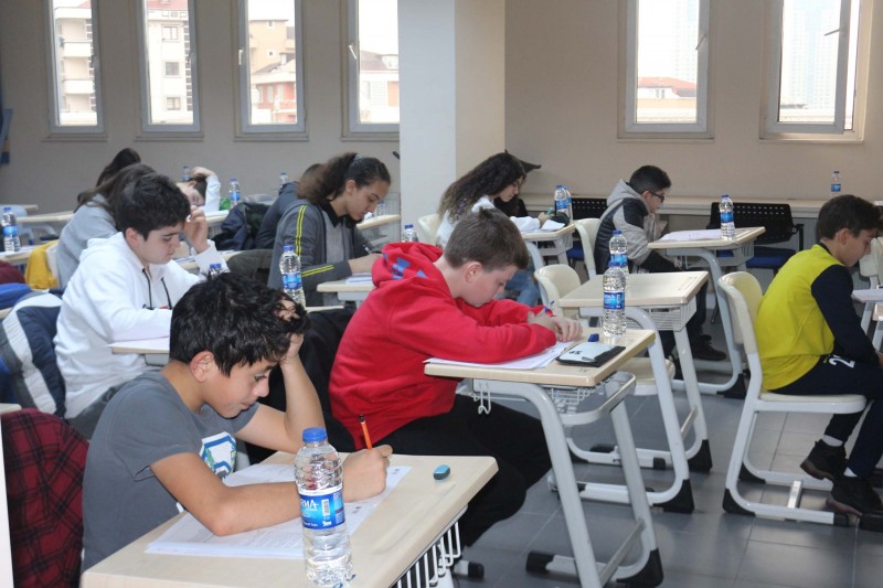 FBK Giriş ve Bursluluk Sınavı yapıldı.