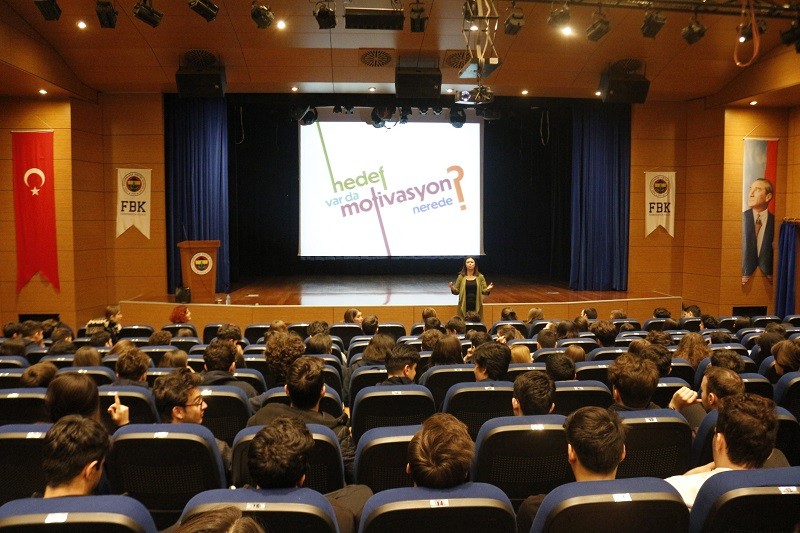 Öğrencilerimize hedef,motivasyon ve sınav kaygısı konularında seminer verildi.