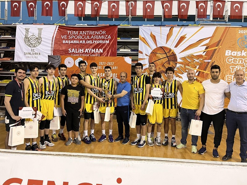 Türkiye Erkek Basketbol Şampiyonasında takımımız Türkiye 4.sü oldu